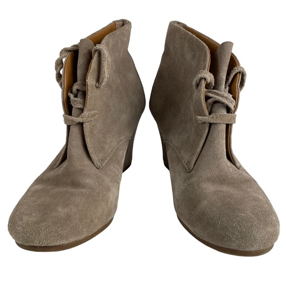 DV Dolce Vita Pellie Suede Wedge Ankle Booties Round Toe Taupe Woman’s US Size 7 - Picture 3 of 16